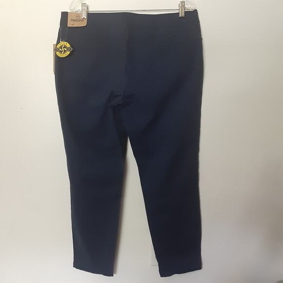 Magellan Pants Womens Size 16 Blue Adventure Gear Willow Creek Stretch Twill EUC - Picture 6 of 10